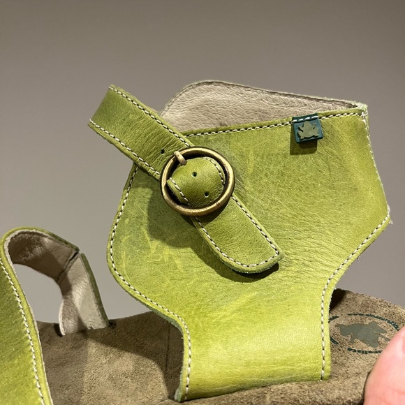 El Naturalista Sandals - Picture 3 of 4